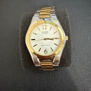 Casio Unisex Vintage Watch Preowned